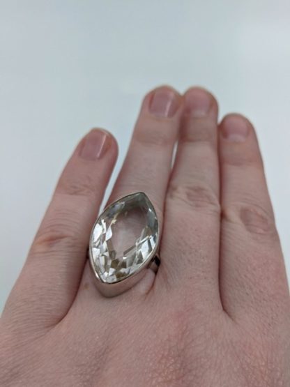 Quartz Ring