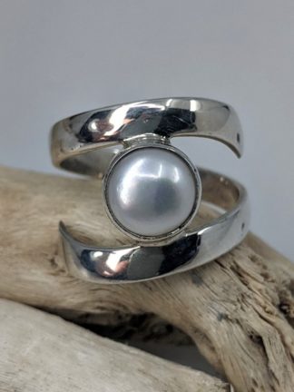Natural Australian Sea Pearl Ring