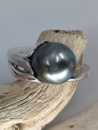 Black Sea Pearl Ring