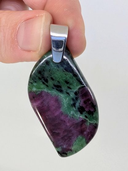 rubyz-p-008 Ruby in Zoisite (Anyolite) Pendant