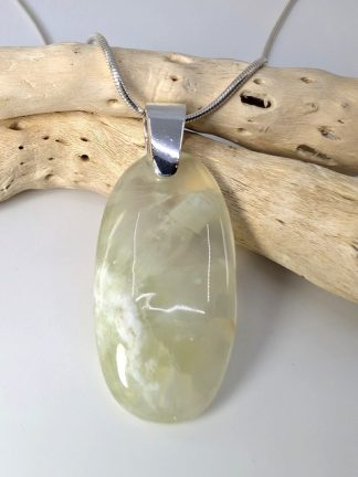 prehn-p-105 Prehnite Pendant