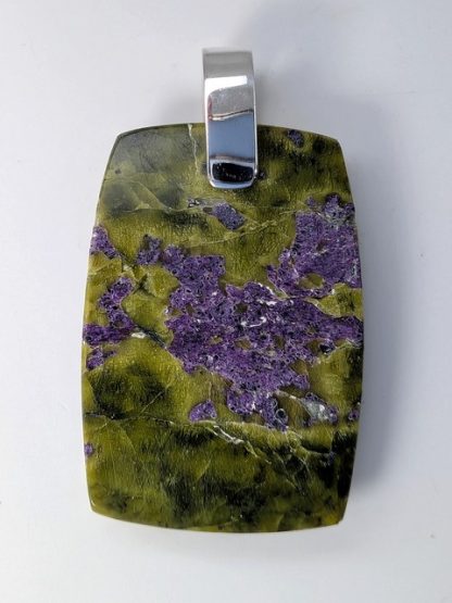 atla-p-100 Atlantisite (Stichtite & Serpentine) Pendant