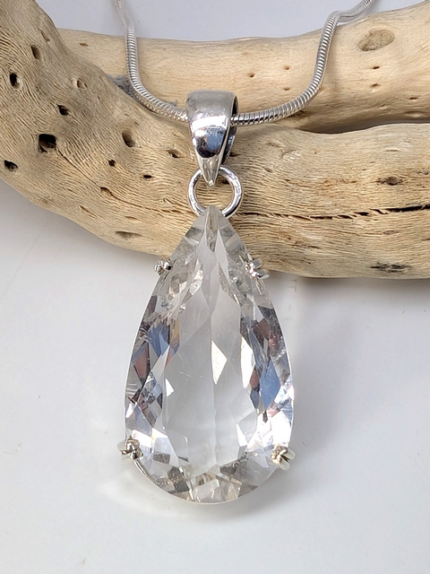 Satyaloka Clear Azeztulite Pendant